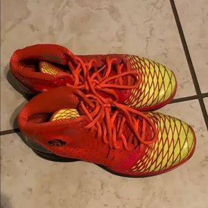 D Rose Basketball Shoes